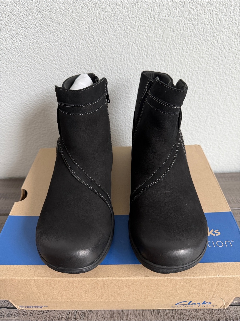 Clarks Carleigh Black Nubuck Ankle Booties NIB